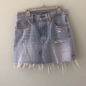 Levi’s Denim cut off mini skirt